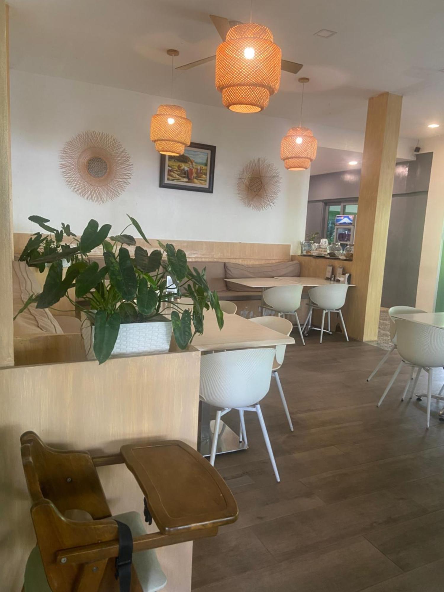 卢纳将军城 维沃宾馆酒店 外观 照片